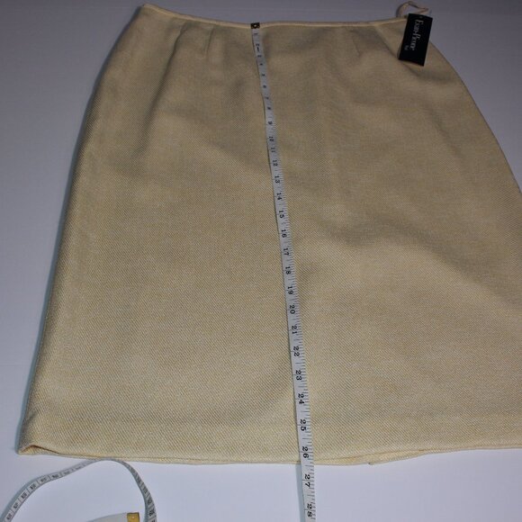 Vintage Evan-Picone 2-Piece Cream Suit with Jacket and Skirt Size 14 - Picture 10 of 15